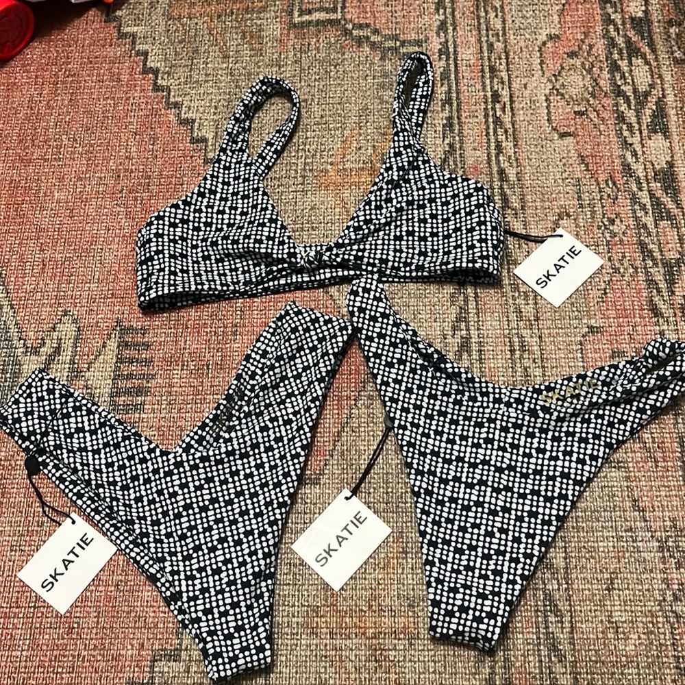 Skatie Bikini Set